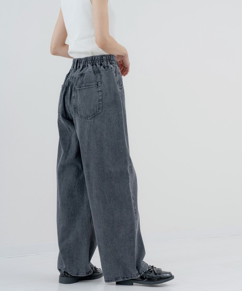 refinedworks（リファインドワークス）の「【refinedworks】加工感 が可愛い バギーカーブパンツ！（デニムパンツ・レディース・ネイビー/ブラック・FREE）」の4枚目の写真