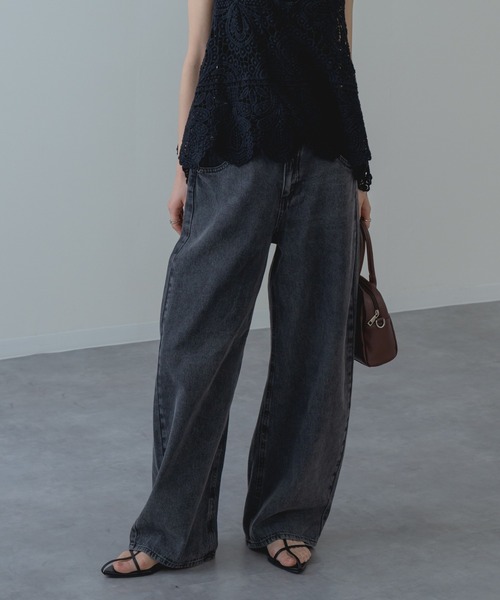 refinedworks（リファインドワークス）の「【refinedworks】加工感 が可愛い バギーカーブパンツ！（デニムパンツ・レディース・ネイビー/ブラック・FREE）」の3枚目の写真