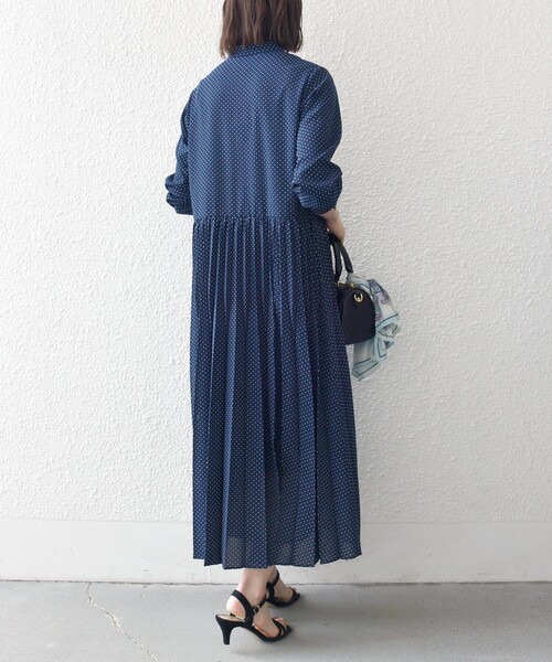 セール】SHIPS any:〈手洗い可能〉ドット バンドカラー プリーツ