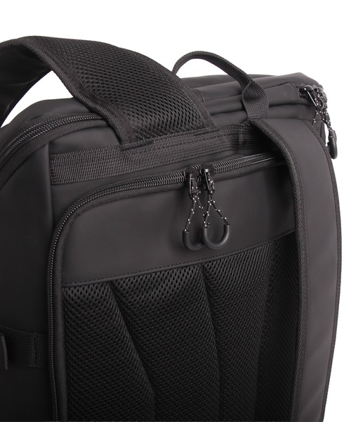 OUTDOOR PRODUCTS(アウトドアプロダクツ)の「PU合皮 大容量バックパック(バックパック/リュック・レディース・ブラック/ブラック×グレー・FREE)」の5枚目の写真