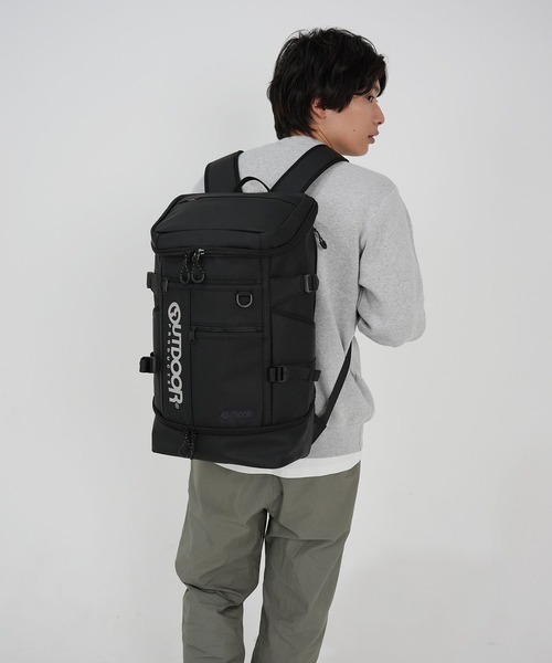 OUTDOOR PRODUCTS(アウトドアプロダクツ)の「PU合皮 大容量バックパック(バックパック/リュック・レディース・ブラック/ブラック×グレー・FREE)」の22枚目の写真