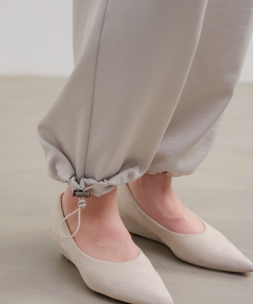 Bou Jeloud(ブージュルード)の「ヴィンテージサテンカーゴパンツ(その他パンツ・レディース・ブラック/ミント/アイボリー・38)」の7枚目の写真