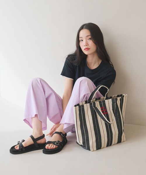 beej（ビージ）の「【別注】＜beej＞ストライプ 2WAY トートバッグ（トートバッグ・レディース・ブラウン/ワインレッド/ブラック・FREE）」の5枚目の写真