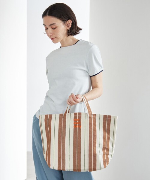 beej（ビージ）の「【別注】＜beej＞ストライプ 2WAY トートバッグ（トートバッグ・レディース・ブラウン/ワインレッド/ブラック・FREE）」の6枚目の写真