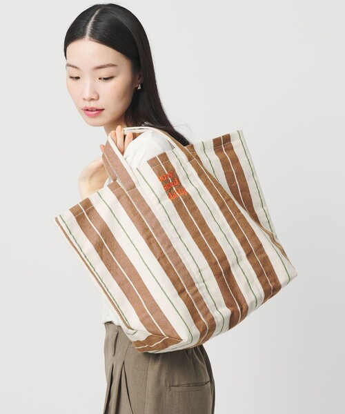 beej（ビージ）の「【別注】＜beej＞ストライプ 2WAY トートバッグ（トートバッグ・レディース・ブラウン/ワインレッド/ブラック・FREE）」の9枚目の写真