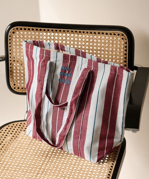 beej（ビージ）の「【別注】＜beej＞ストライプ 2WAY トートバッグ（トートバッグ・レディース・ブラウン/ワインレッド/ブラック・FREE）」の16枚目の写真