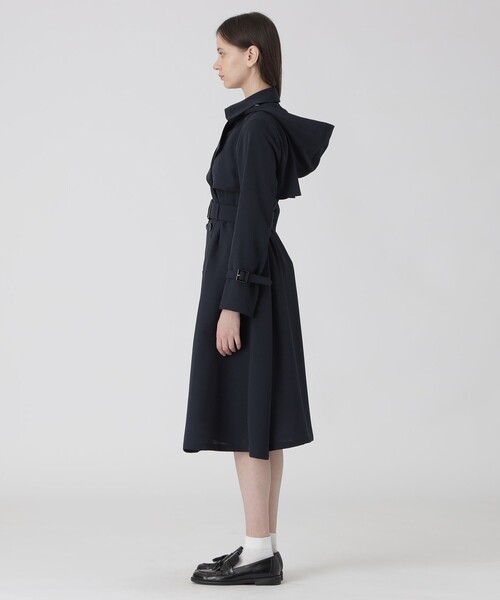 BLUE LABEL CRESTBRIDGE(ブルーレーベルクレストブリッジ)の「ツイルフレアトレンチコート(トレンチコート・レディース・ダークネイビー/ベージュ/ベビーピンク・38/36/40)」の22枚目の写真