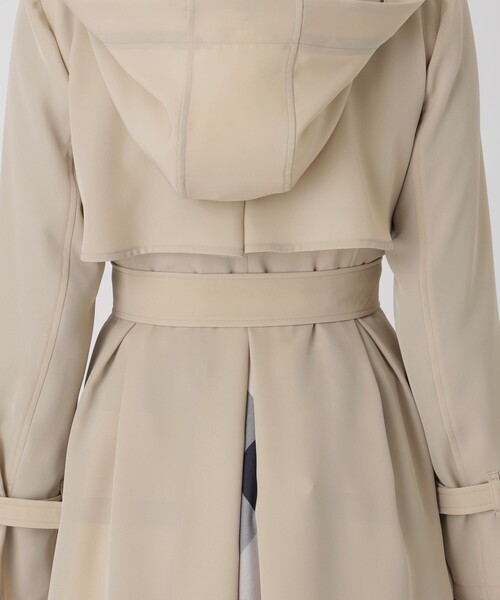 BLUE LABEL CRESTBRIDGE(ブルーレーベルクレストブリッジ)の「ツイルフレアトレンチコート(トレンチコート・レディース・ダークネイビー/ベージュ/ベビーピンク・38/36/40)」の9枚目の写真