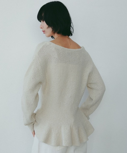 A part by（アパートバイ）の「ブークレペプラムニットカーディガン（カーディガン/ボレロ・レディース・キャメル/ブルー系その他4/アイボリー・FREE）」の8枚目の写真