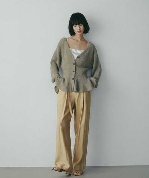 A part by（アパートバイ）の「ブークレペプラムニットカーディガン（カーディガン/ボレロ・レディース・キャメル/ブルー系その他4/アイボリー・FREE）」の9枚目の写真