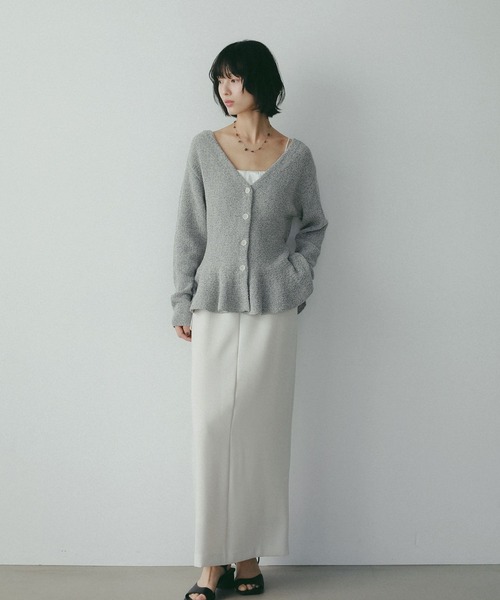 A part by（アパートバイ）の「ブークレペプラムニットカーディガン（カーディガン/ボレロ・レディース・キャメル/ブルー系その他4/アイボリー・FREE）」の14枚目の写真