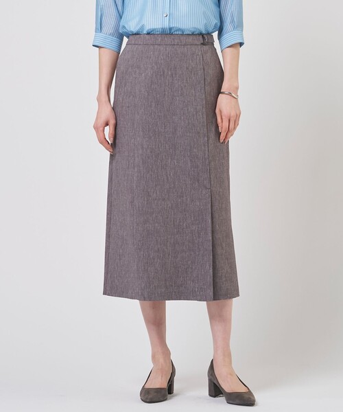 J.PRESS(ジェイプレス)の「【セット着用可】リネンバイオシャンブレー Aライン スカート(スカート・レディース・ブラウン系/ネイビー系/ベージュ系・T13/T15/T17)」の1枚目の写真
