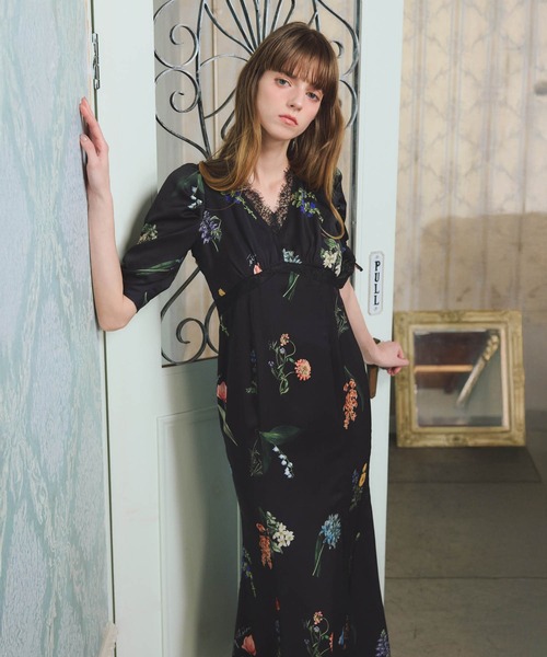 EIMY ISTOIRE（エイミーイストワール）の「レーストリムフラワーサテンワンピース（ワンピース・レディース・ブラック/アイボリー・38/36）」の13枚目の写真