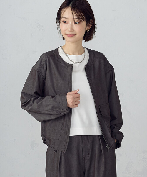 COMME CA ISM(コムサイズム)の「デニムライク ノーカラーブルゾン/セットアップ対応(ブルゾン・レディース・チャコール/ネイビー・SMALL/MEDIUM/LARGE/X-LARGE)」の9枚目の写真