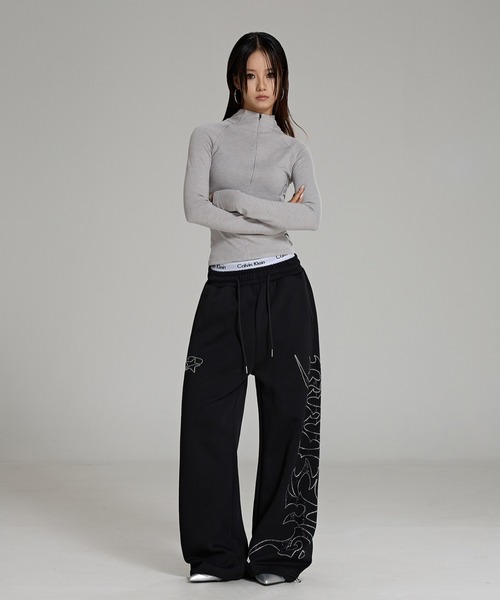 lilful（リルフル）の「【26年春夏新作】Y2K ラインストーンロゴ ワイドスウェットパンツ（スウェットパンツ・レディース・ホワイト/ブラック・L/M）」の22枚目の写真