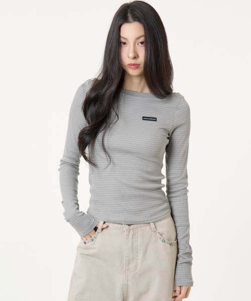 UNKNOWN PLANET(アンノウンプラネット)の「スリムストライプボートネックロングスリーブトップグレー(Tシャツ/カットソー・レディース・その他・MEDIUM/SMALL)」の4枚目の写真
