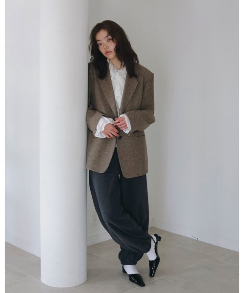 anuke（アンヌーク）の「Herringbone Wool Jacket（テーラードジャケット・レディース・ベージュ/チャコールグレー・38inch/36inch）」の14枚目の写真