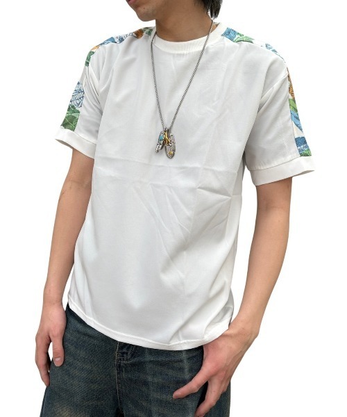 COOK JEANS(クックジーンズ)の「ショルダー切替Tシャツ(Tシャツ/カットソー・メンズ・ブラック系その他/ブラック系その他2/ホワイト系その他・LARGE/MEDIUM)」の4枚目の写真
