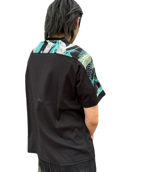COOK JEANS(クックジーンズ)の「ショルダー切替Tシャツ(Tシャツ/カットソー・メンズ・ブラック系その他/ブラック系その他2/ホワイト系その他・LARGE/MEDIUM)」の8枚目の写真