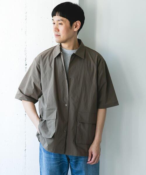 URBAN RESEARCH DOORS（アーバンリサーチドアーズ）の「『UVカット/接触冷感/吸水速乾』ストレッチクロス ビッグポケットショートスリーブシャツ（シャツ/ブラウス・メンズ・ブラック/モカ/チャコールグレー・MEDIUM/LARGE）」の9枚目の写真