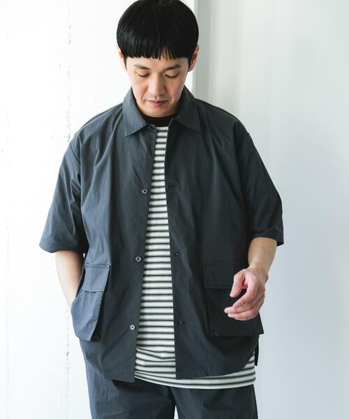 URBAN RESEARCH DOORS（アーバンリサーチドアーズ）の「『UVカット/接触冷感/吸水速乾』ストレッチクロス ビッグポケットショートスリーブシャツ（シャツ/ブラウス・メンズ・ブラック/モカ/チャコールグレー・MEDIUM/LARGE）」の20枚目の写真