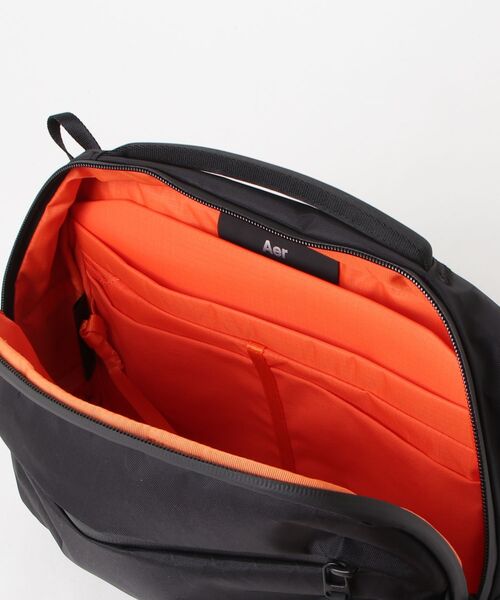 Aer(エアー)の「Aer(エアー)Day Sling 4 Max X-Pac AER-29074(ショルダーバッグ・メンズ・ブラック・F)」の3枚目の写真