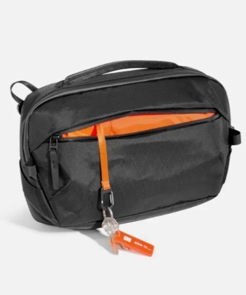 Aer(エアー)の「Aer(エアー)Day Sling 4 Max X-Pac AER-29074(ショルダーバッグ・メンズ・ブラック・F)」の8枚目の写真