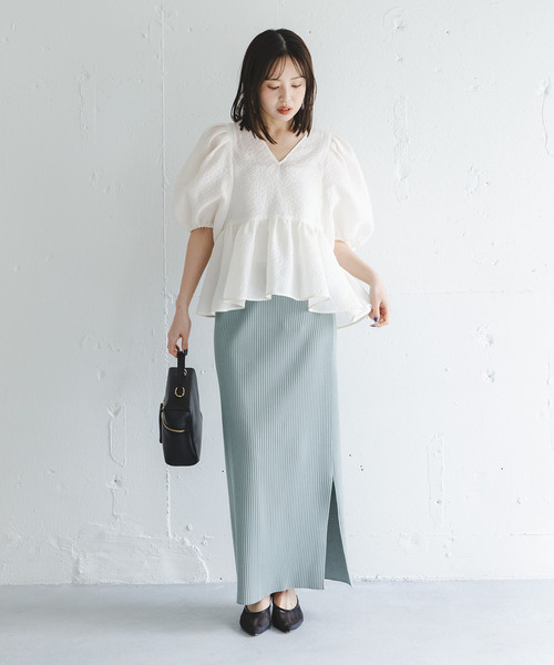 極美品　シアーノイズジャガードブラウス　ペプラムブラウス　パフスリーブ WEB限定追加》【洗える】シアーノイズジャガードブラウス（シャツ