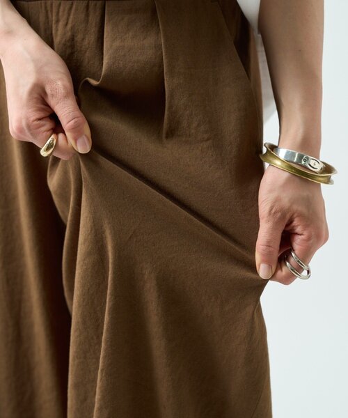 BEARDSLEY(ビアズリー)の「ウエストリブリネンバレルパンツ(その他パンツ・レディース・ブラウン/ダークグレー・1/0)」の19枚目の写真