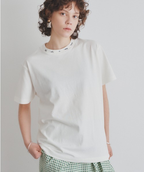 Muel Chic(ミュエルシック)の「Calm Tshirt / カルムTシャツ(Tシャツ/カットソー・レディース・ベージュ/インディゴブルー/オフホワイト/ブラック/ライトピンク・FREE)」の2枚目の写真