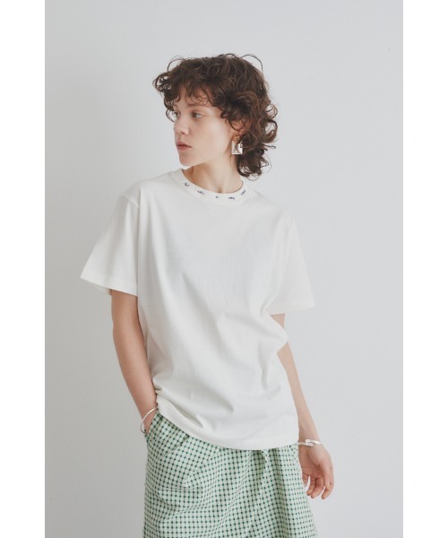 Muel Chic(ミュエルシック)の「Calm Tshirt / カルムTシャツ(Tシャツ/カットソー・レディース・ベージュ/インディゴブルー/オフホワイト/ブラック/ライトピンク・FREE)」の13枚目の写真