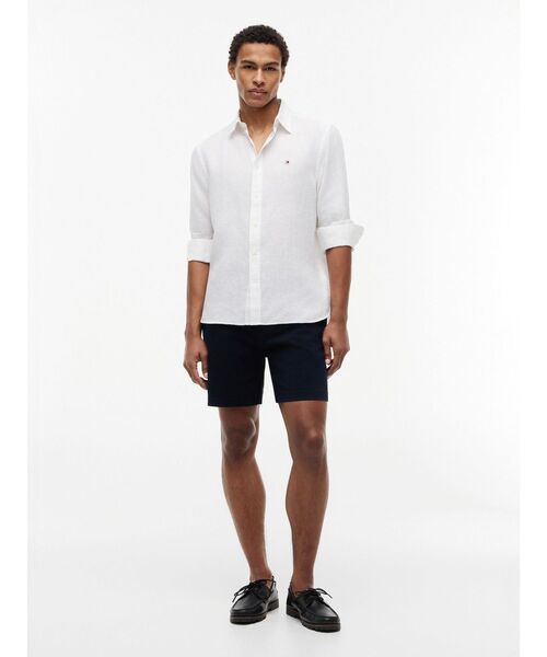 TOMMY HILFIGER（トミーヒルフィガー）の「ピグメント加工リネンソリッドシャツ（シャツ/ブラウス・メンズ・ブルー/ホワイト/ネイビー/グリーン・LARGE/X-LARGE/SMALL/MEDIUM）」の16枚目の写真