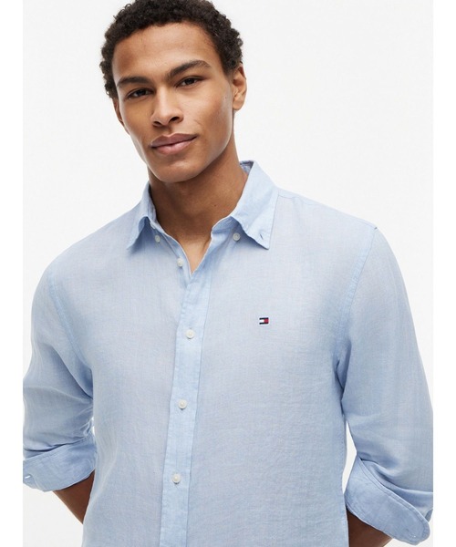 TOMMY HILFIGER（トミーヒルフィガー）の「ピグメント加工リネンソリッドシャツ（シャツ/ブラウス・メンズ・ブルー/ホワイト/ネイビー/グリーン・LARGE/X-LARGE/SMALL/MEDIUM）」の5枚目の写真