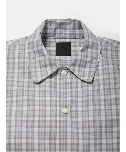 DAIWA PIER39(ダイワピア39)の「DAIWA PIER39 TECH SPORTS OPEN COLLAR SHIRT BE-82026(シャツ/ブラウス・メンズ・チャコールグレー/ライトグレー/ブラウン・X-LARGE/SMALL/MEDIUM/LARGE)」の4枚目の写真