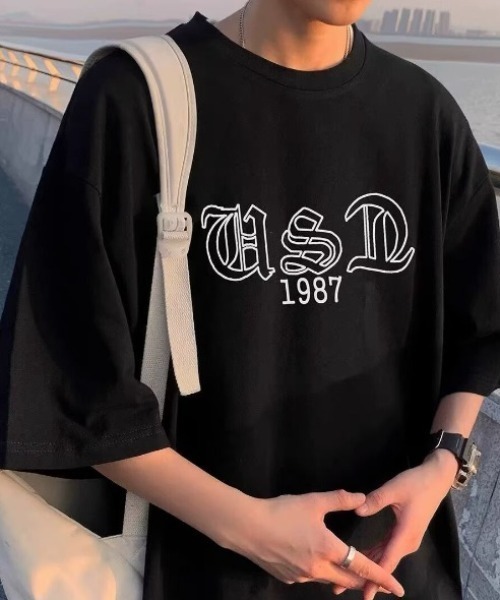 link lot（リンクロット）の「オールドイングリッシュロゴバックフォトクロスプリントT（Tシャツ/カットソー・メンズ・ブラック/ホワイト・M）」の2枚目の写真
