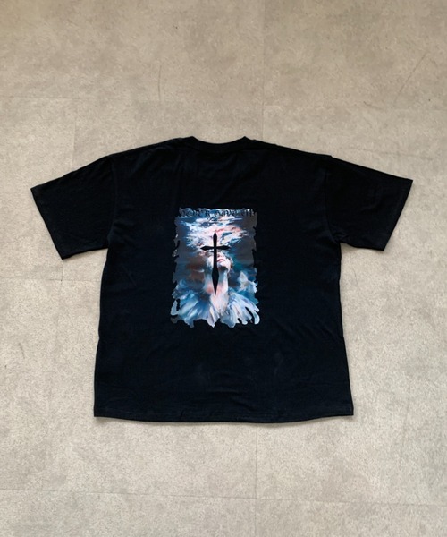 link lot（リンクロット）の「オールドイングリッシュロゴバックフォトクロスプリントT（Tシャツ/カットソー・メンズ・ブラック/ホワイト・M）」の8枚目の写真