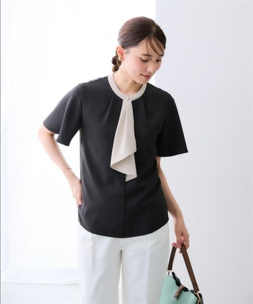 7days Life Styling(セブンデイズライフスタイリング)の「美極とろみ素材 配色フレアボウタイ半袖ブラウス(シャツ/ブラウス・レディース・チャコール/ホワイト系・3L/LL/L/M/S)」の8枚目の写真