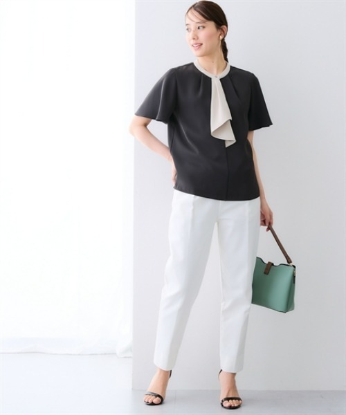 7days Life Styling(セブンデイズライフスタイリング)の「美極とろみ素材 配色フレアボウタイ半袖ブラウス(シャツ/ブラウス・レディース・チャコール/ホワイト系・3L/LL/L/M/S)」の9枚目の写真