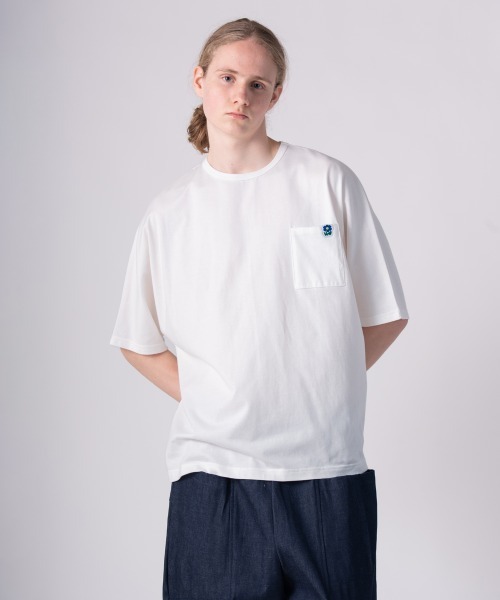 rehacer（レアセル）の「rehacer : Pack Flower Dolman CS / パック フラワー ドルマンカットソー（Tシャツ/カットソー・メンズ・ホワイト/ブラック・SMALL/MEDIUM/LARGE/X-LARGE）」の3枚目の写真