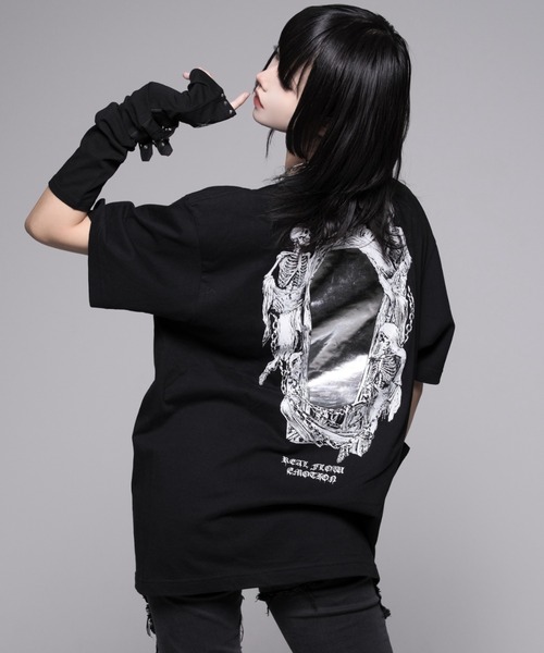 REFLEM(レフレム)の「『REFLEM/レフレム』ホログラムスカルプリントTシャツ/ハーフスリーブカットソー(Tシャツ/カットソー・レディース・ホワイト/ブラック・FREE)」の6枚目の写真