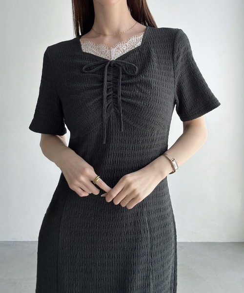 Meiru(メイル)の「ストレッチジャガードフロントレースギャザーワンピース(ワンピース・レディース・ブラック/チャコール/ネイビー・LARGE/MEDIUM/SMALL)」の7枚目の写真