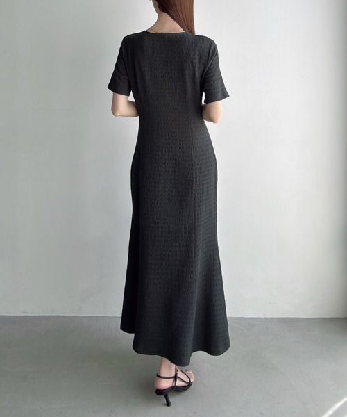 Meiru(メイル)の「ストレッチジャガードフロントレースギャザーワンピース(ワンピース・レディース・ブラック/チャコール/ネイビー・LARGE/MEDIUM/SMALL)」の9枚目の写真