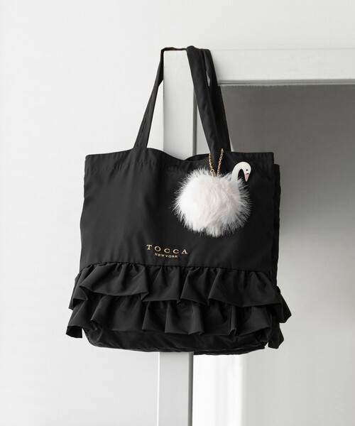 TOCCA(トッカ)の「SOGNO FUR CHARM TOTE トートバッグ(ショルダーバッグ・レディース・ブラック系/レッド系5/ベージュ系/ブラウン系・F)」の8枚目の写真