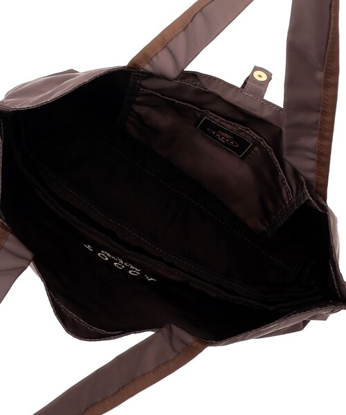 TOCCA(トッカ)の「SOGNO FUR CHARM TOTE トートバッグ(ショルダーバッグ・レディース・ブラック系/レッド系5/ベージュ系/ブラウン系・F)」の20枚目の写真