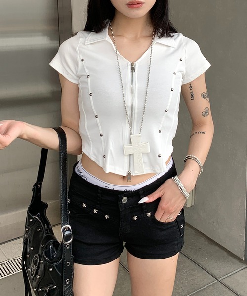 lilful(リルフル)の「【26年春夏新作】スタッズアクセント ダブルジップ 半袖トップス(Tシャツ/カットソー・レディース・ブラック/グレー/ホワイト・F)」の14枚目の写真