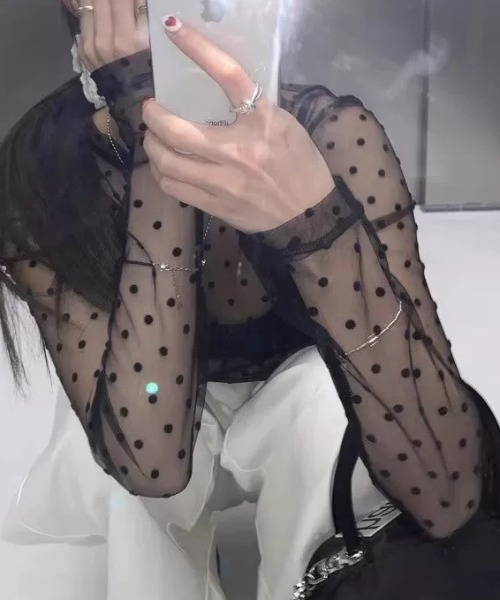 ampm(エーエムピーエム)の「ドット柄チュールロングスリーブトップス(Tシャツ/カットソー・レディース・ブラック/ホワイト・FREE)」の17枚目の写真