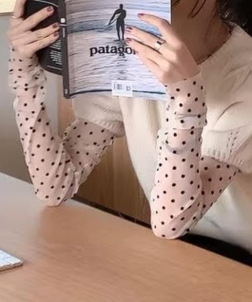 ampm(エーエムピーエム)の「ドット柄チュールロングスリーブトップス(Tシャツ/カットソー・レディース・ブラック/ホワイト・FREE)」の20枚目の写真