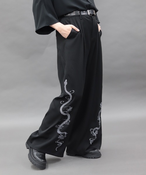 REZEN(リゼン)の「蛇×蓮刺繍ワイドパンツ(その他パンツ・メンズ・ターコイズブルー/ローズ/ライトグレー・MEDIUM/LARGE/SMALL)」の12枚目の写真