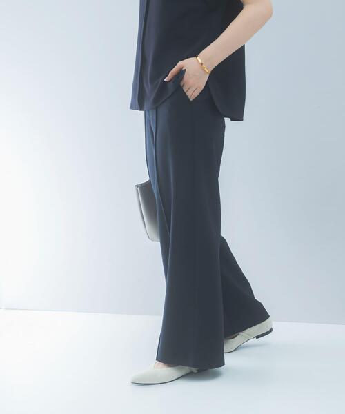 URBAN RESEARCH ROSSO WOMEN（アーバンリサーチ　ロッソ）の「クールタッチ 防シワ ストレートパンツ（その他パンツ・レディース・ブルー系その他/ベージュ系その他・38/36）」の12枚目の写真