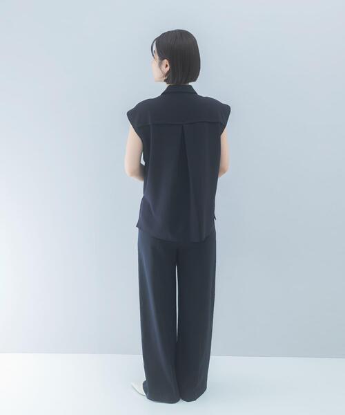 URBAN RESEARCH ROSSO WOMEN（アーバンリサーチ　ロッソ）の「クールタッチ 防シワ ストレートパンツ（その他パンツ・レディース・ブルー系その他/ベージュ系その他・38/36）」の14枚目の写真